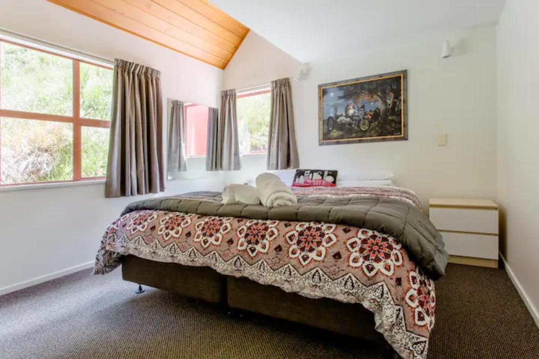 Hot Tub And Views Over Central Queenstown - Entire Holiday House Kültér fotó